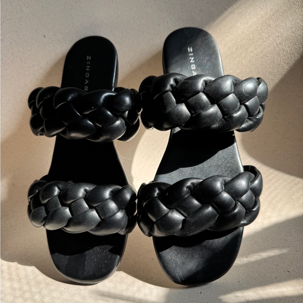 Never Worn Black Braided Women's Flat Sandals
